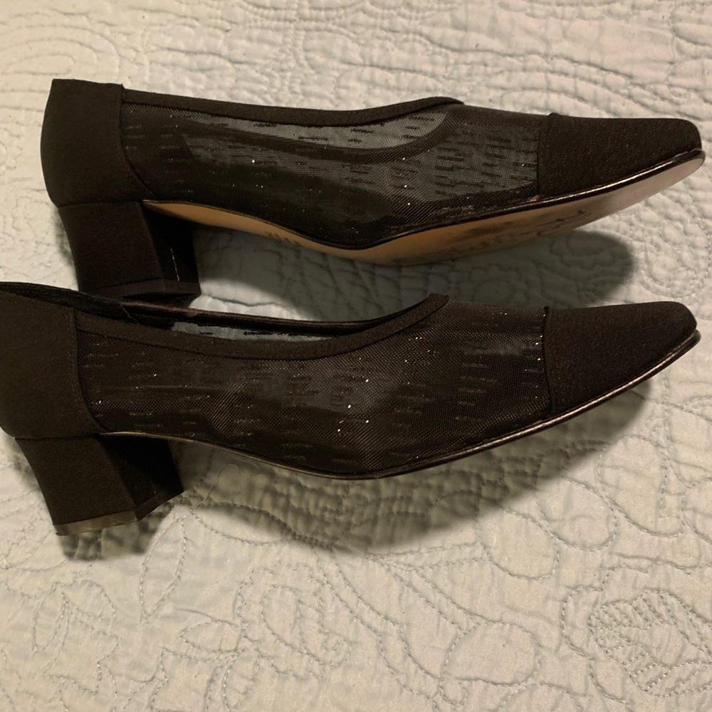 Pump Block Heels - image 2